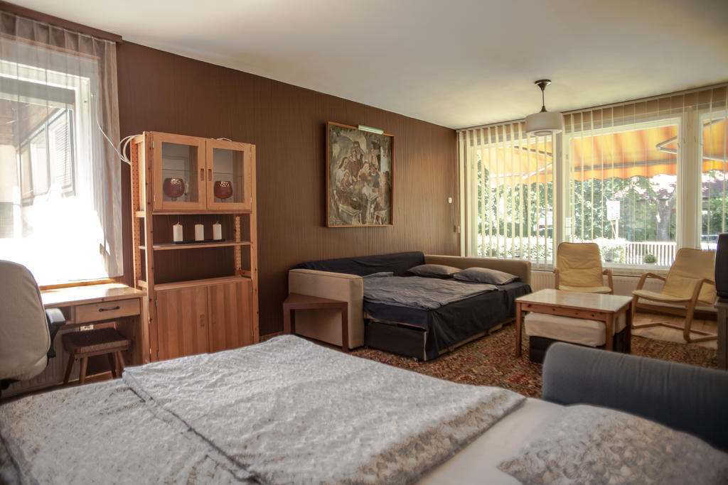 Villa Maria Vendeghaz シオーフォク 部屋 写真